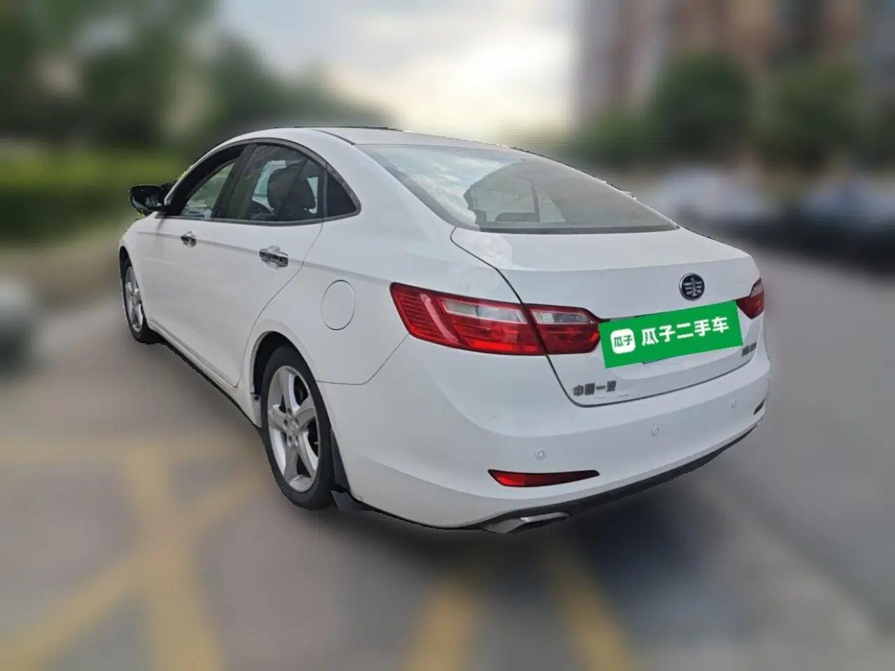 Bestune B70 2014 2.0L manual luxury version — миниатюра 4