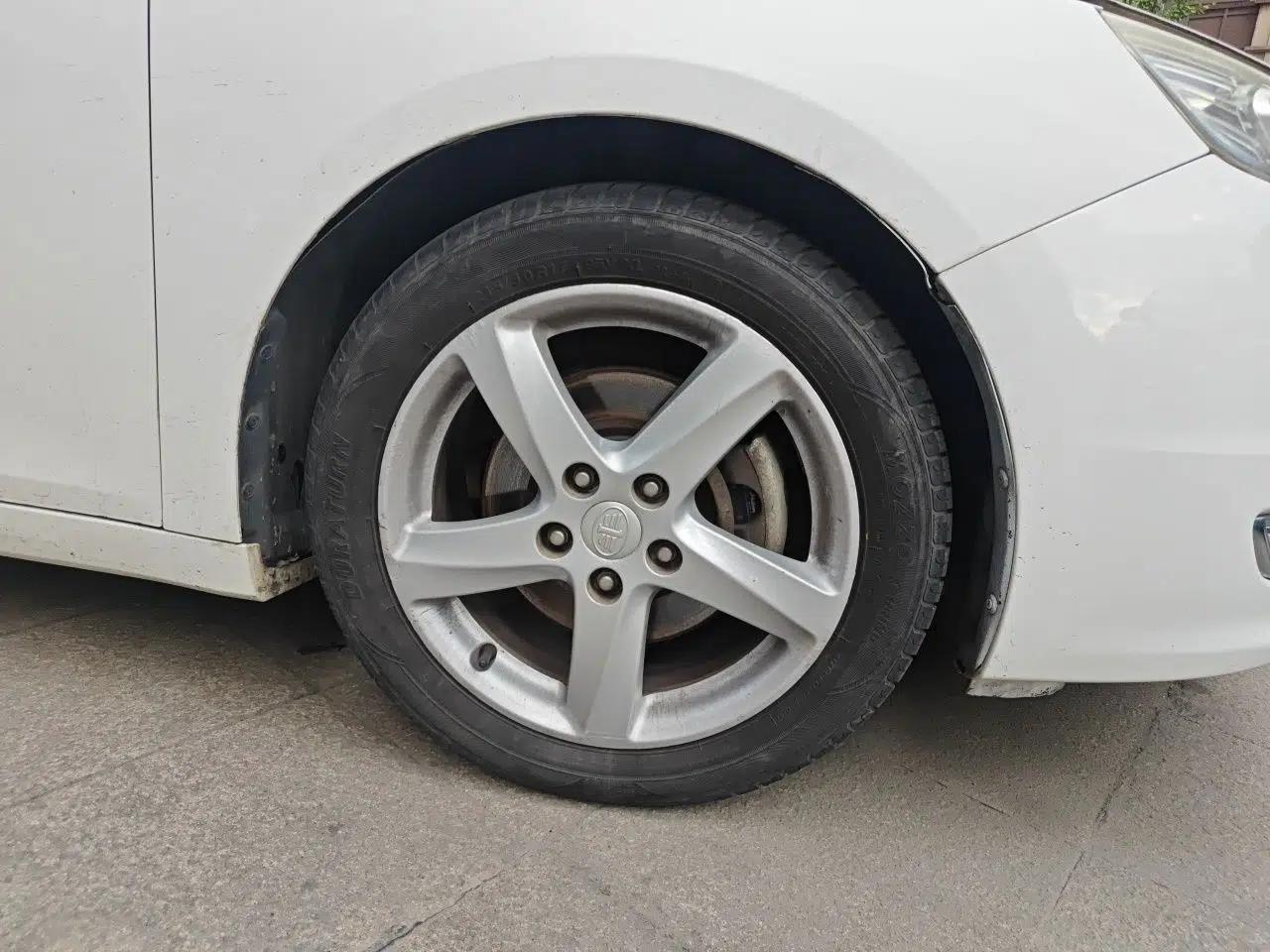 Bestune B70 2014 2.0L manual luxury version — миниатюра 8