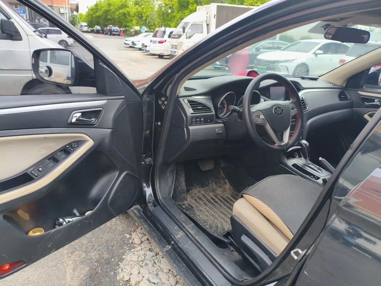 Bestune B70 2014 2.0L automatic comfort version — миниатюра 16