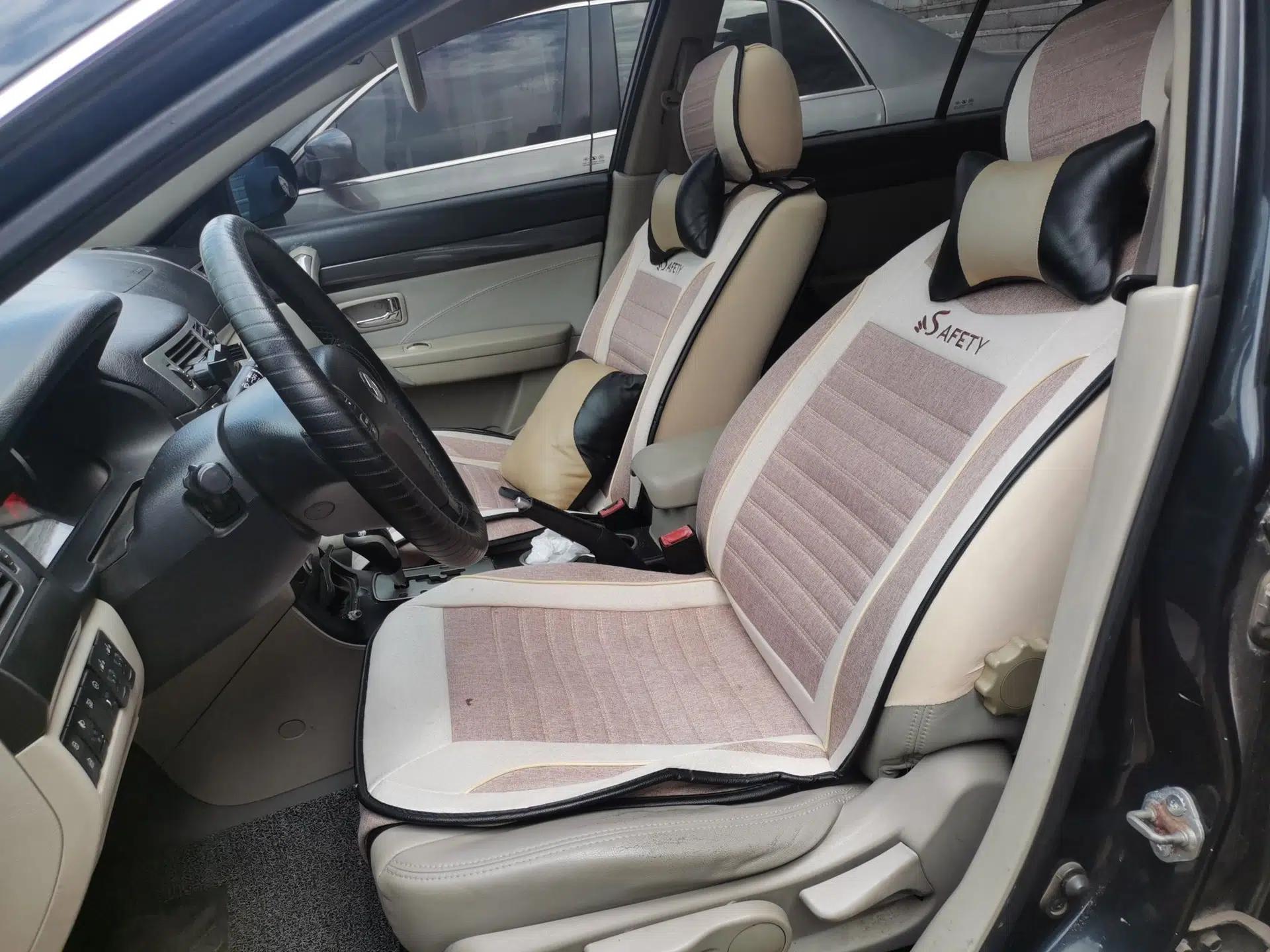 Bestune B70 2006 2.0L Automatic Special Edition Commemorative Version — миниатюра 15