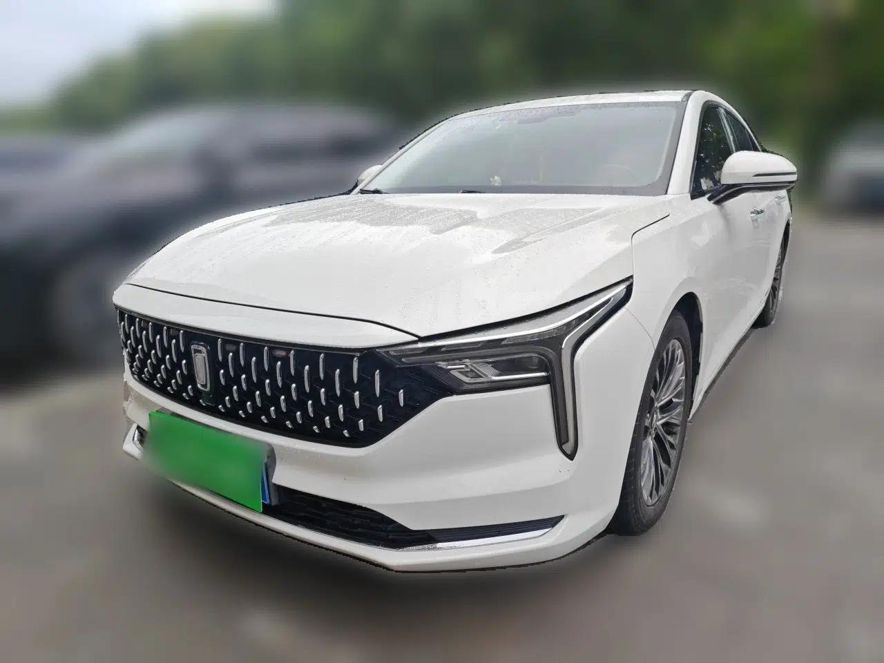 Bestune B70 2022 Third Generation 1.5T Automatic Enjoyment Version — миниатюра 1