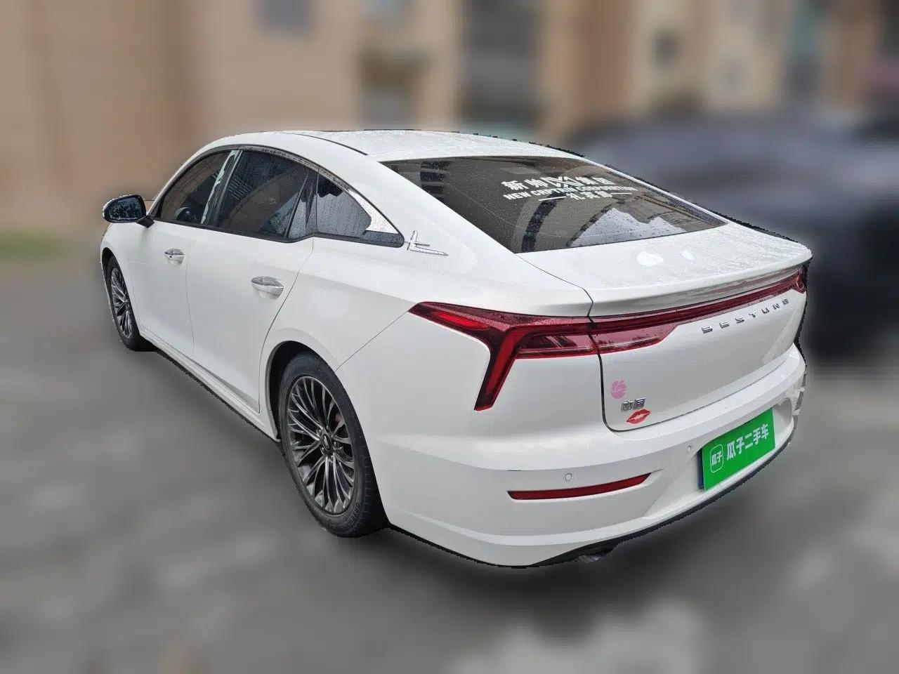 Bestune B70 2022 Third Generation 1.5T Automatic Enjoyment Version — миниатюра 4