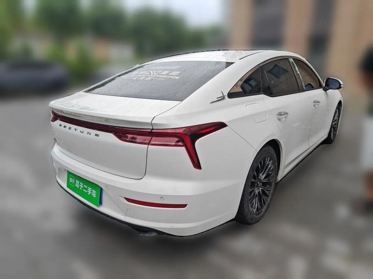 Bestune B70 2022 Third Generation 1.5T Automatic Enjoyment Version — миниатюра 6