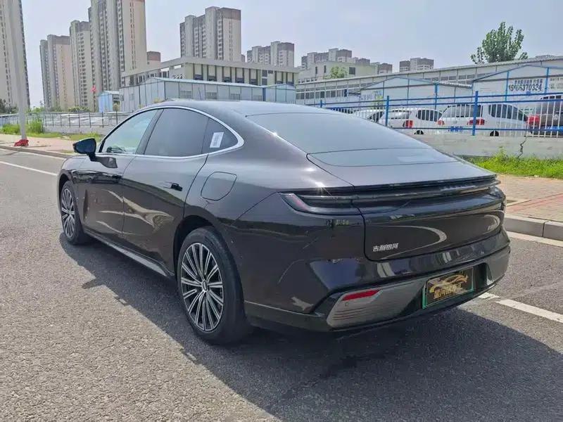 Galaxy Starry Night 8 PHEV 2026 Model 225km EM-i Voyager Galaxy Edition — миниатюра 4
