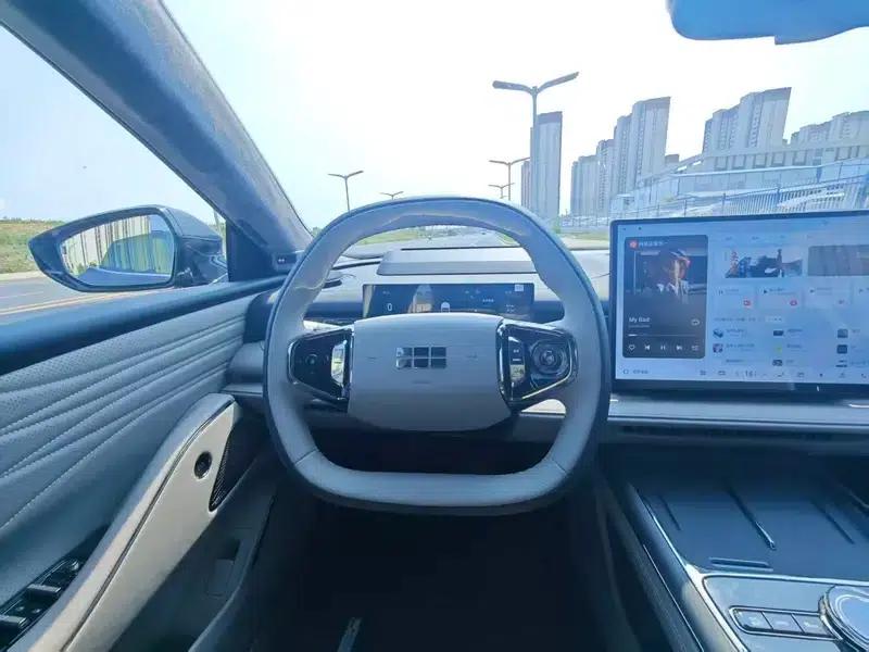 Galaxy Starry Night 8 PHEV 2026 Model 225km EM-i Voyager Galaxy Edition — миниатюра 7