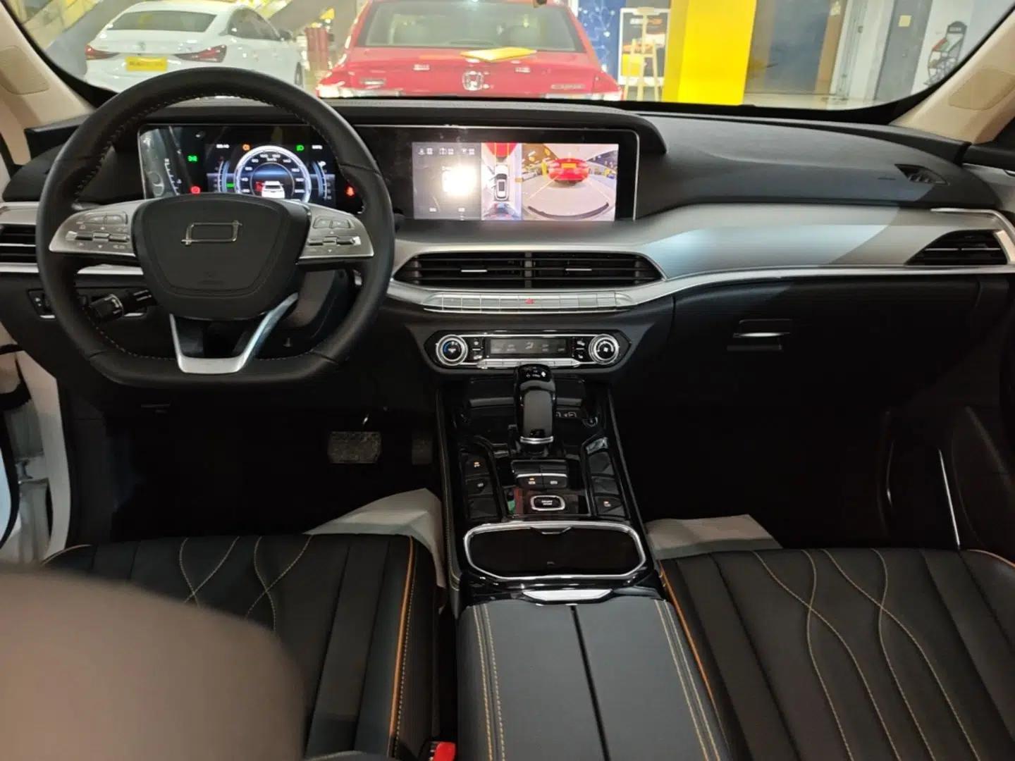 Bestune T77 2023 1.5T Automatic Luxury Model — миниатюра 12
