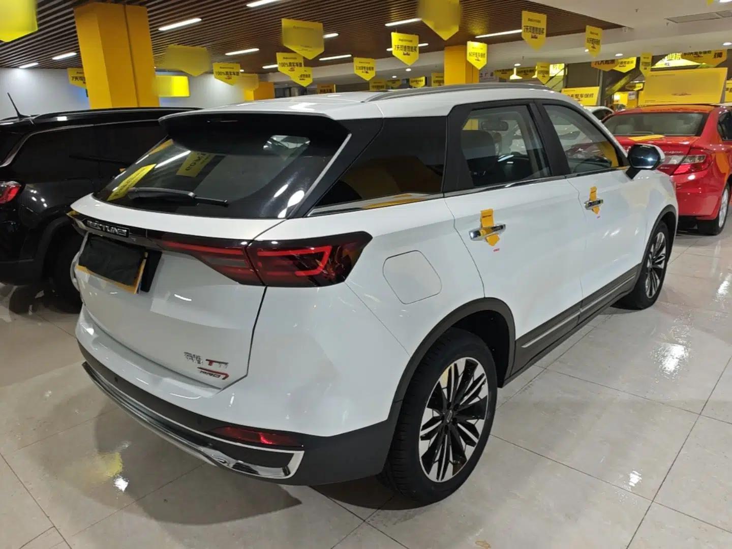 Bestune T77 2023 1.5T Automatic Luxury Model — миниатюра 6