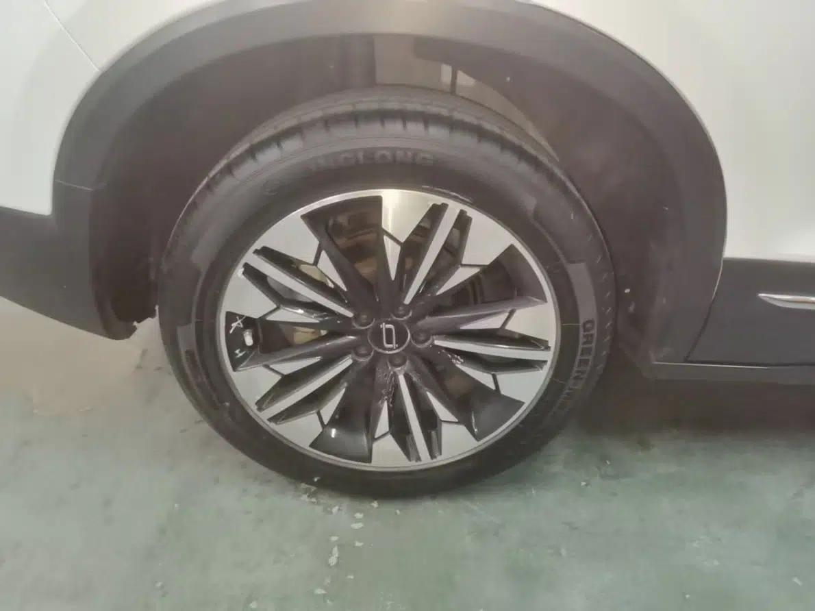 Bestune T77 2023 1.5T Automatic Luxury Model — миниатюра 11