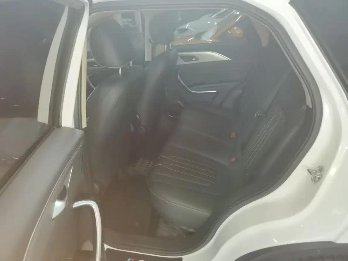 Bestune T77 2023 1.5T Automatic Luxury Model — миниатюра 20