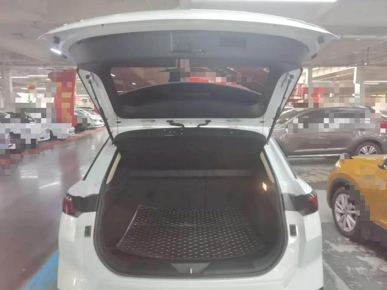 Bestune T77 2023 1.5T Automatic Luxury Model — миниатюра 22