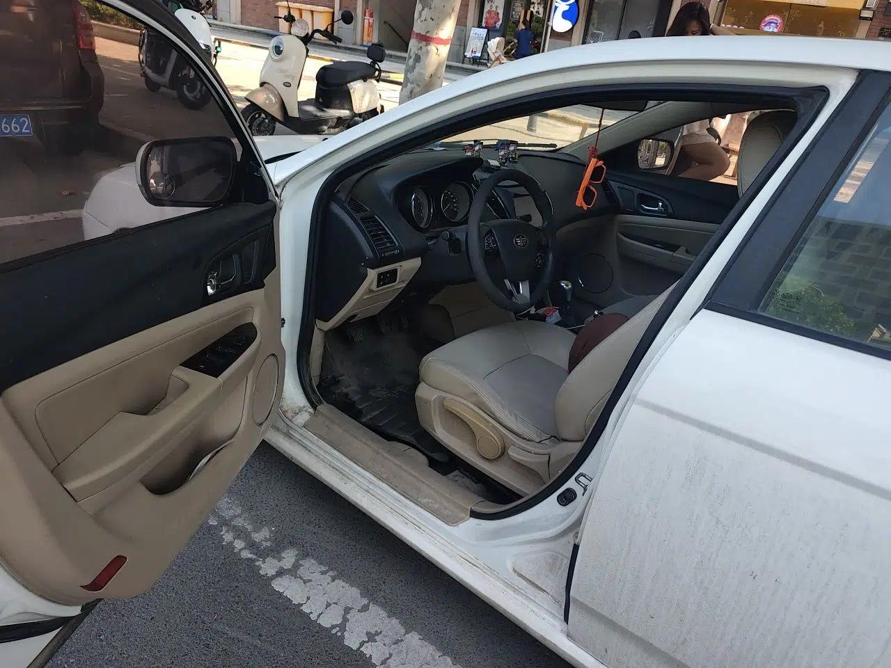 Bestune B50 2013 1.6L manual Comfort trim level — миниатюра 16