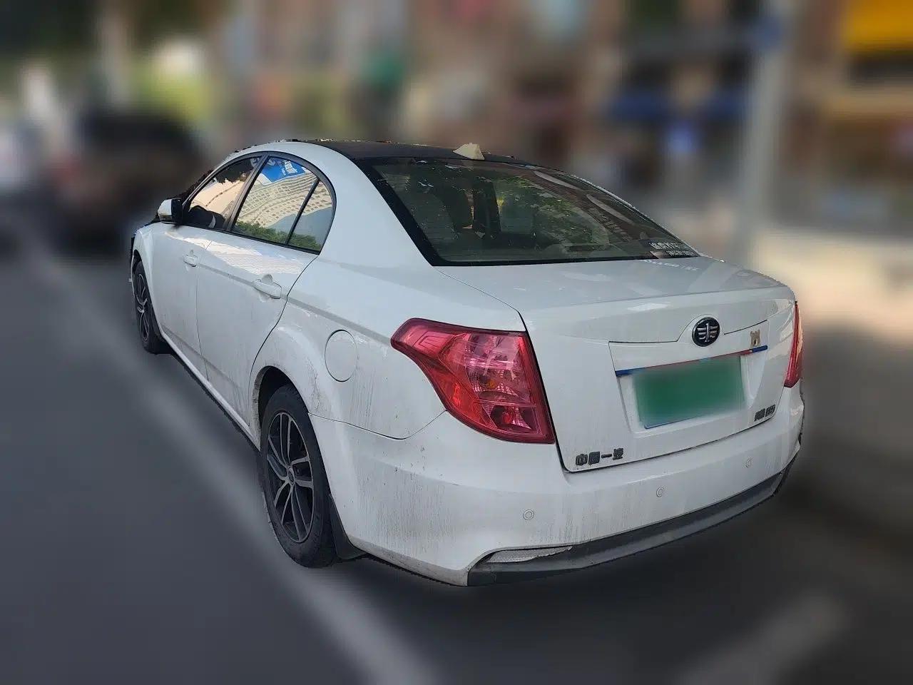 Bestune B50 2013 1.6L manual Comfort trim level — миниатюра 4