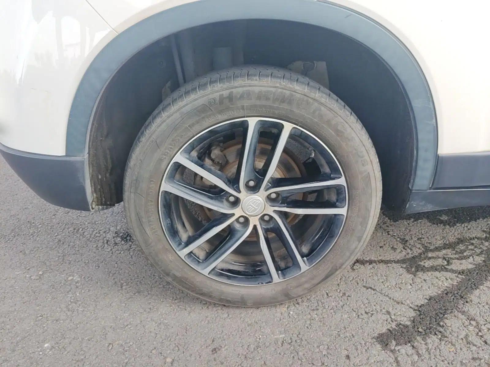 Bestune X40 2017 1.6L Automatic Luxury Model — миниатюра 11