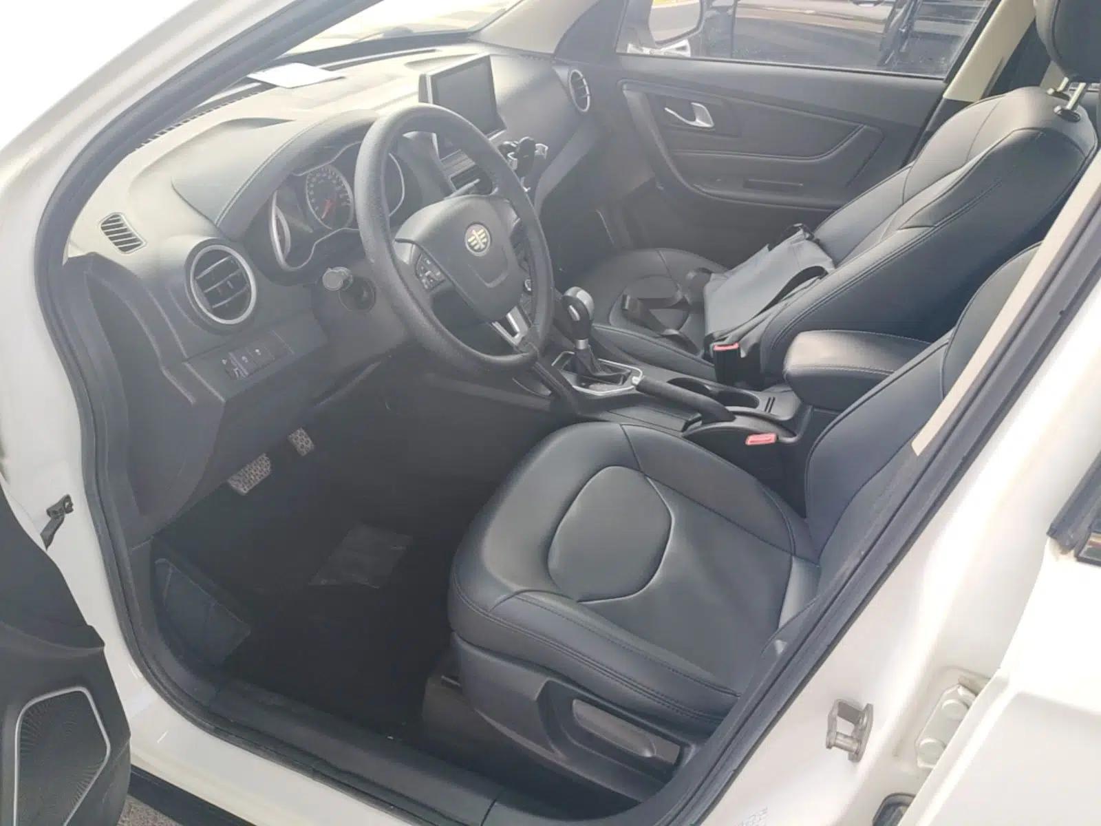 Bestune X40 2017 1.6L Automatic Luxury Model — миниатюра 18