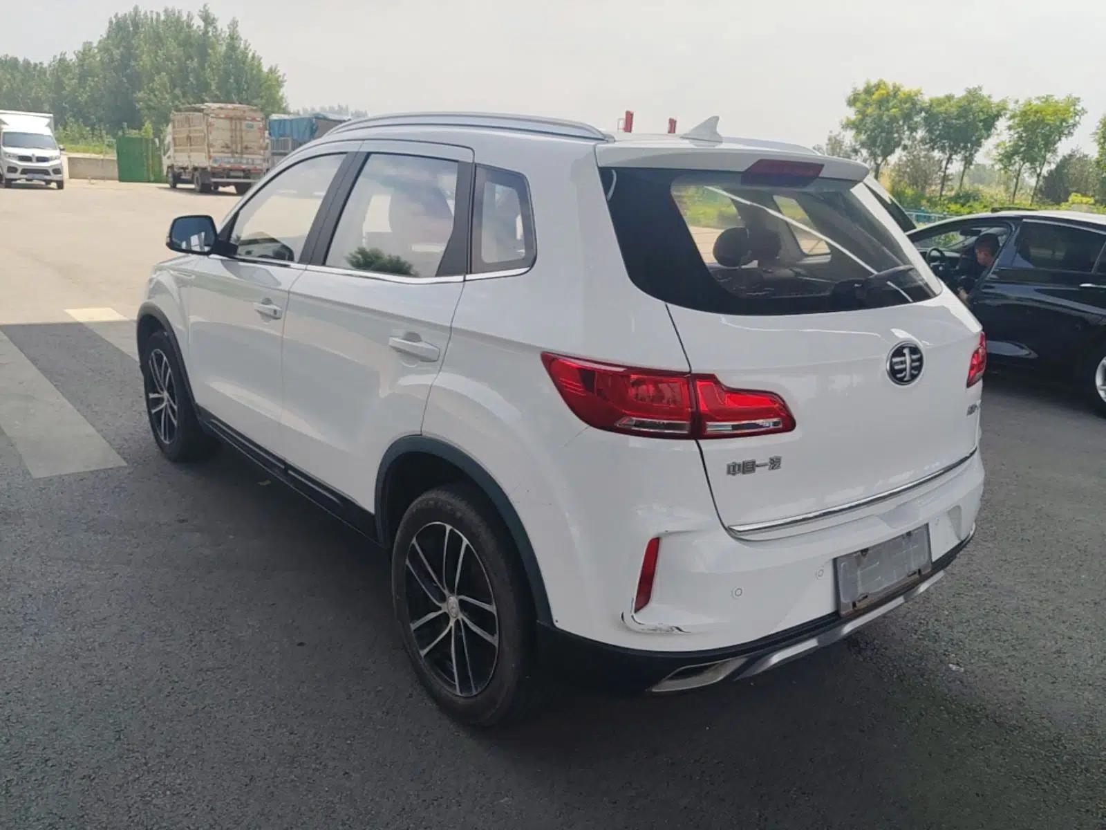Bestune X40 2017 1.6L Automatic Luxury Model — миниатюра 4