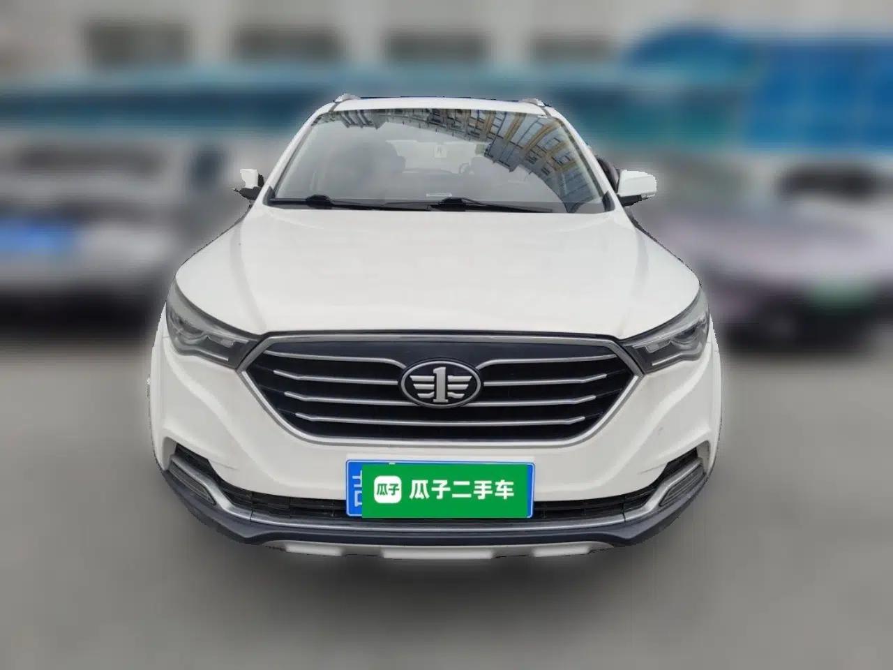 Bestune X40 2019 1.6L Automatic Luxury Version China V Emission Standard — миниатюра 2