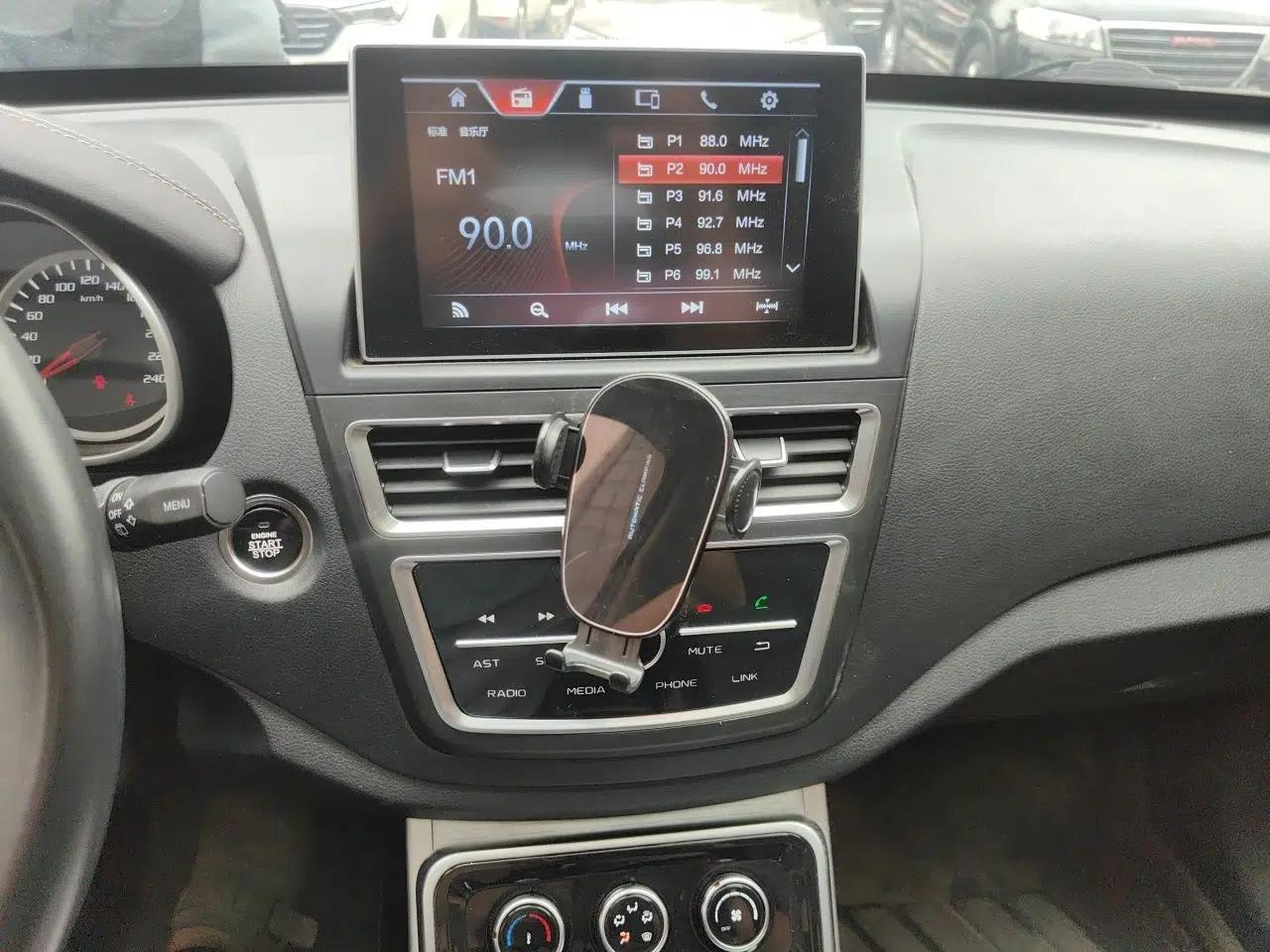 Bestune X40 2019 1.6L Automatic Luxury Version China V Emission Standard — миниатюра 13