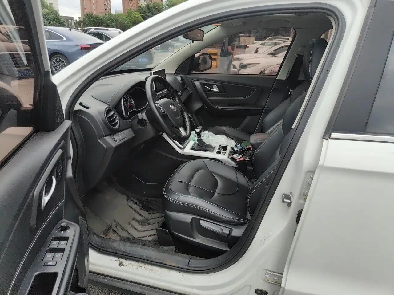 Bestune X40 2019 1.6L Automatic Luxury Version China V Emission Standard — миниатюра 16