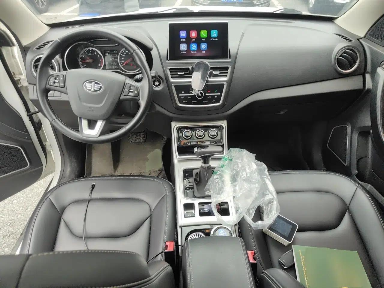 Bestune X40 2019 1.6L Automatic Luxury Version China V Emission Standard — миниатюра 9