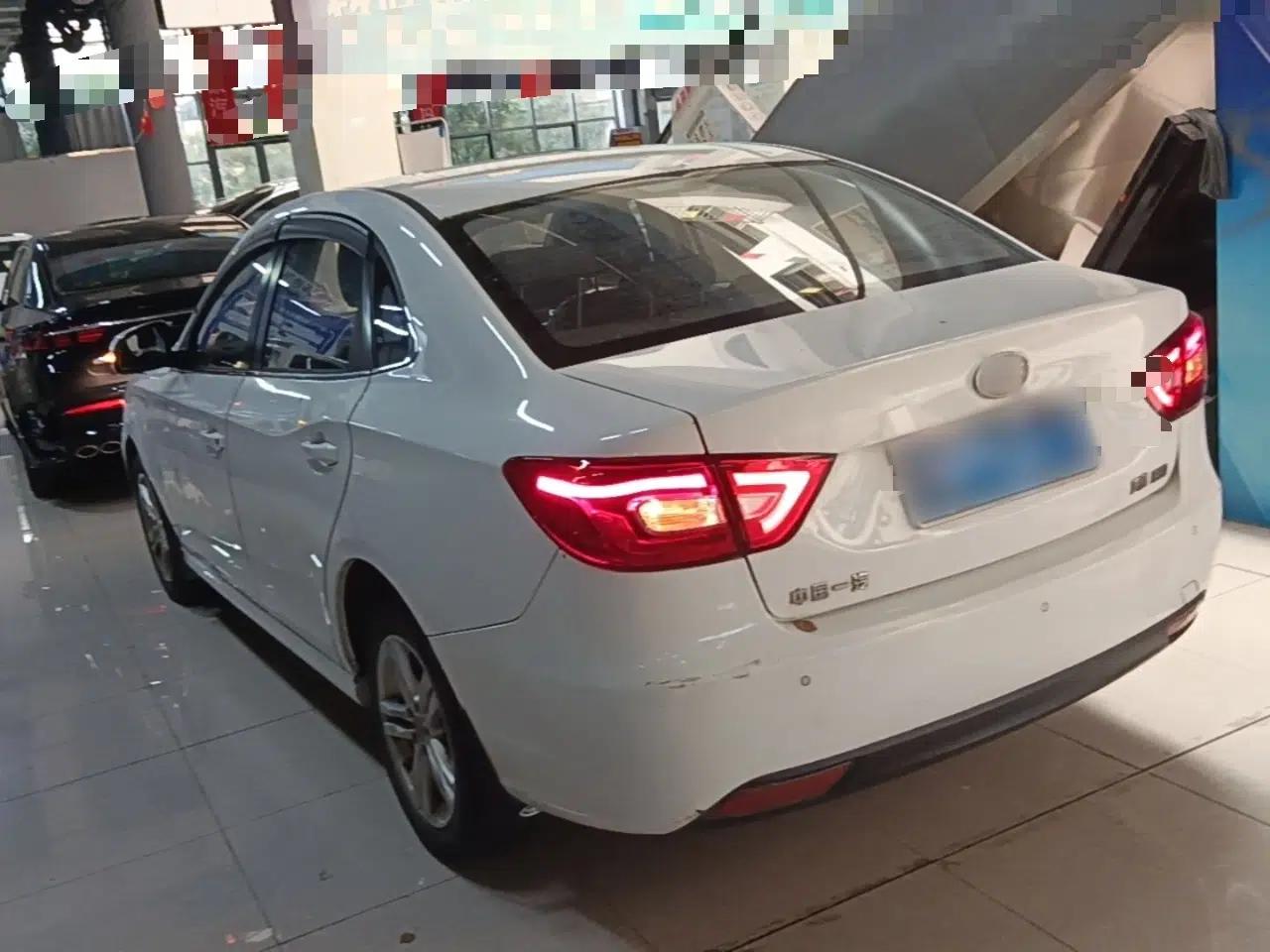 Bestune B30 2019 1.6L Automatic Comfort Model — миниатюра 4