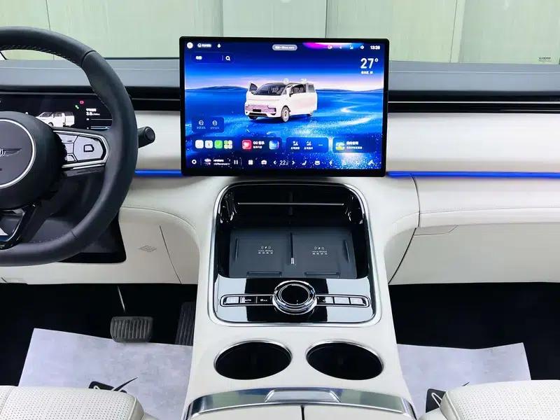 Galaxy V900 2026 Golden Sunshine Collector's Edition — миниатюра 14
