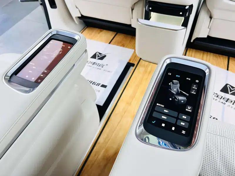 Galaxy V900 2026 Golden Sunshine Collector's Edition — миниатюра 16