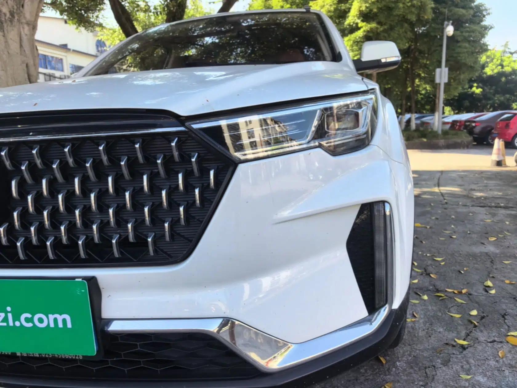 Bestune T33 2019 1.6L Automatic Luxury Edition China VI — миниатюра 8