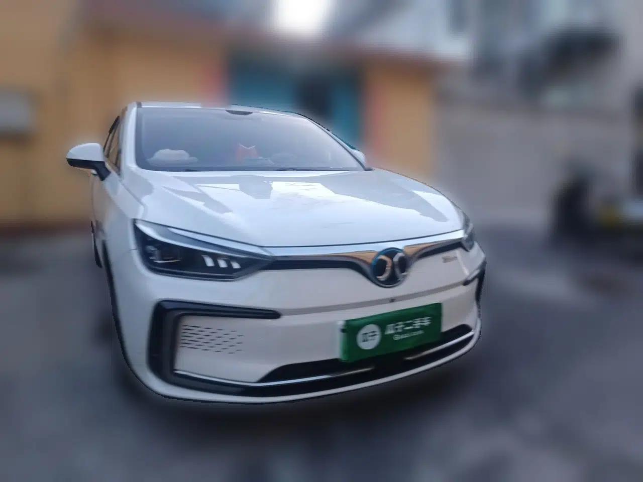 BAIC Beijing EU5 2018 R500 Smart Wind Edition — миниатюра 3