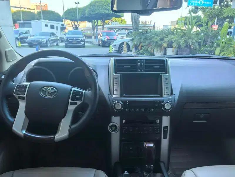 2010 Prado 4.0L Automatic VX — миниатюра 15