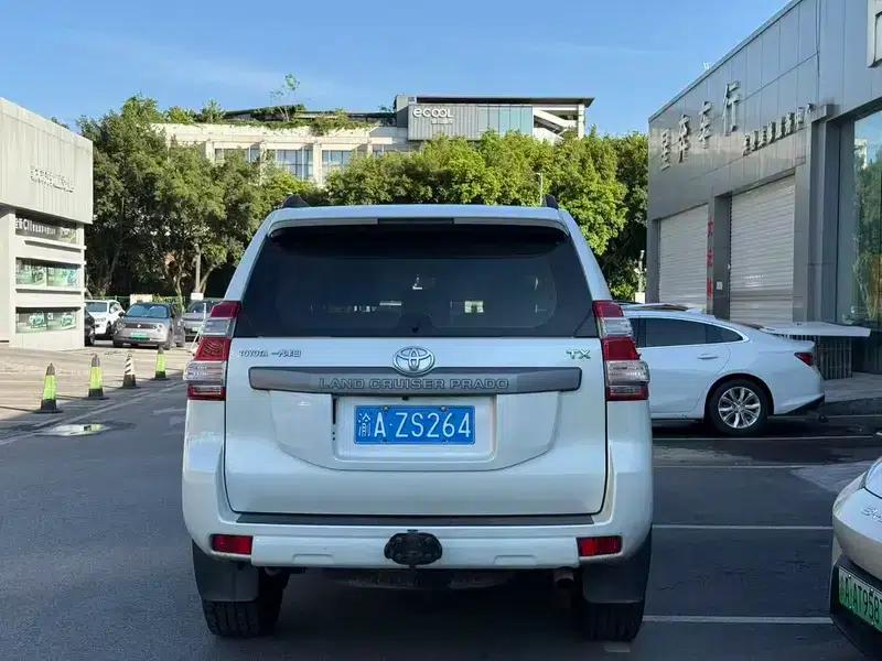 2016 Prado 2.7L Automatic Luxury Edition — миниатюра 5
