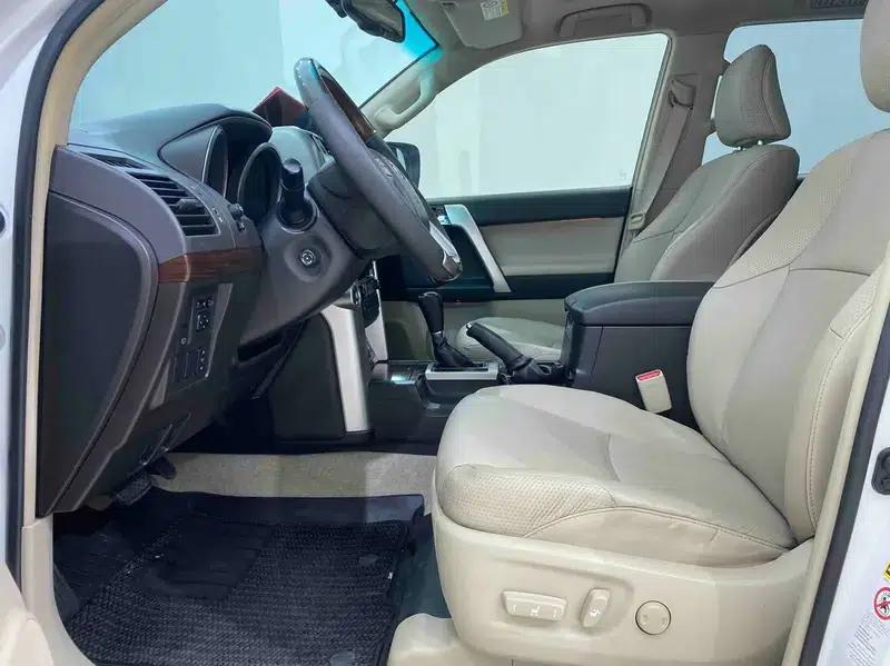 2010 Prado 4.0L Automatic VX — миниатюра 20
