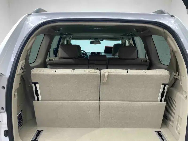 2010 Prado 4.0L Automatic VX — миниатюра 23