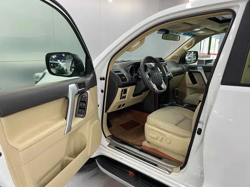 2014 Prado 4.0L Automatic TX-L — миниатюра 15