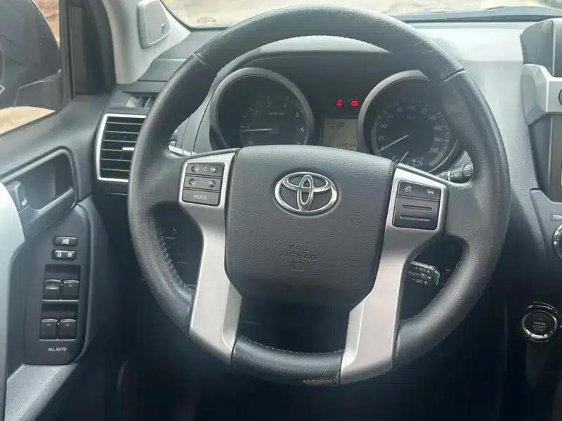 2016 Prado 2.7L Automatic Luxury Edition — миниатюра 13
