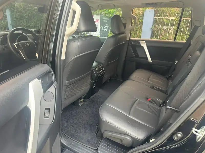 2016 Prado 2.7L Automatic Luxury Edition — миниатюра 17