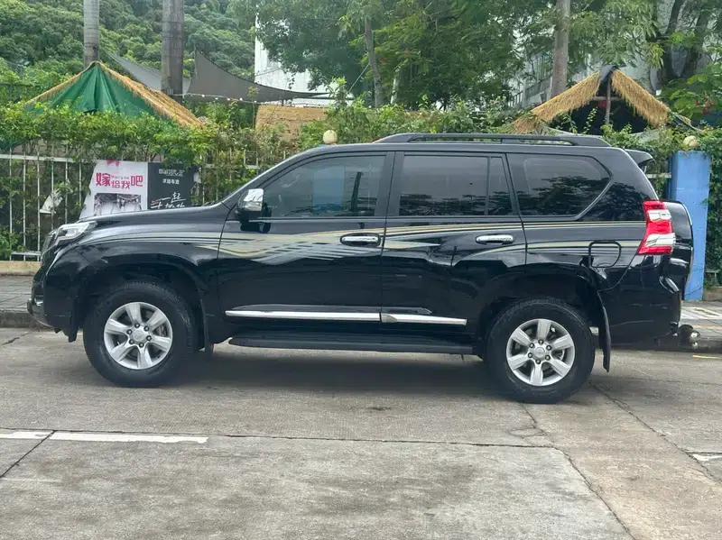 2016 Prado 2.7L Automatic Luxury Edition — миниатюра 4