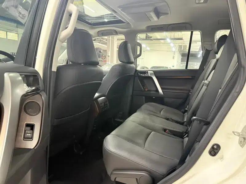 2016 Prado 3.5L Automatic TX-L NAVI — миниатюра 13
