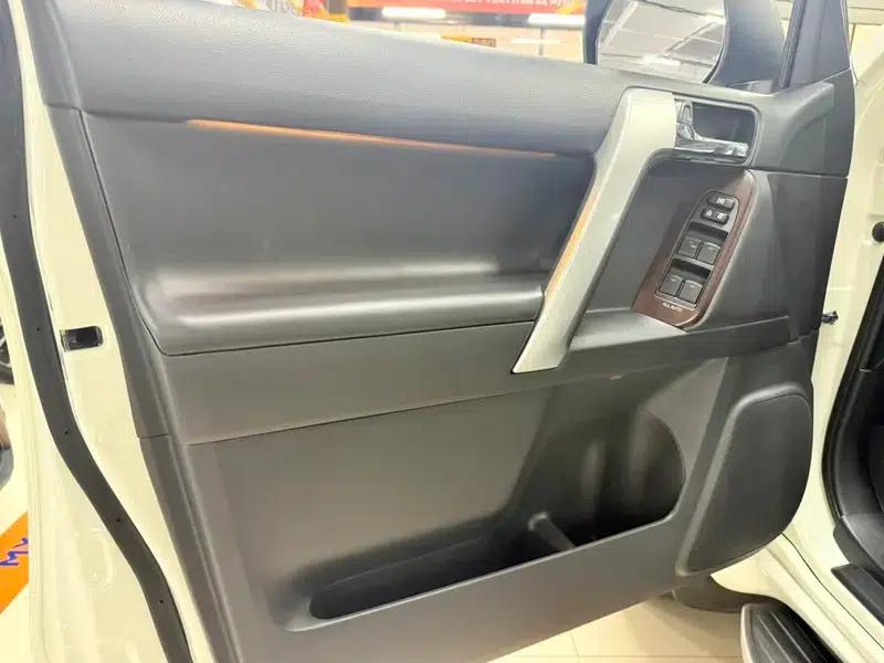 2016 Prado 3.5L Automatic TX-L NAVI — миниатюра 14