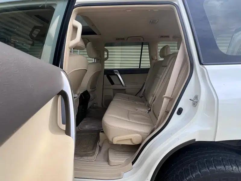 2016 Prado 2.7L Automatic Luxury Edition — миниатюра 18