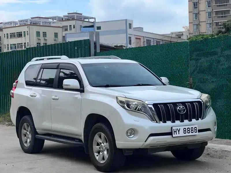 2016 Prado 2.7L Automatic Luxury Edition — миниатюра 3