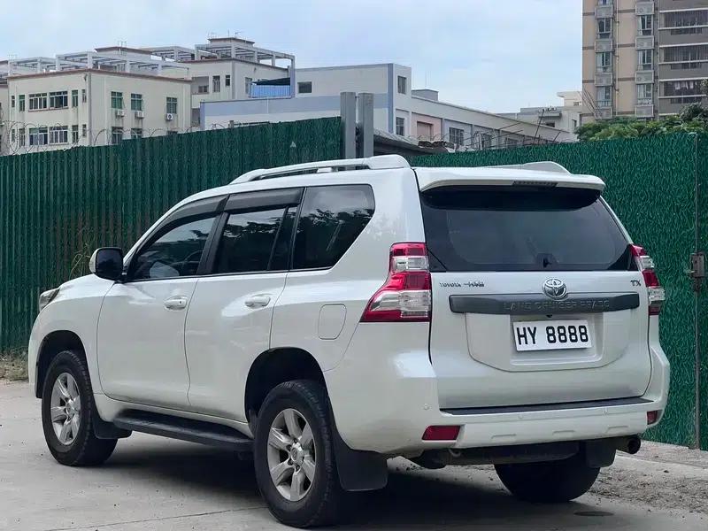 2016 Prado 2.7L Automatic Luxury Edition — миниатюра 5
