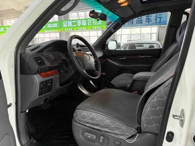 2005 Prado 4.0L Automatic GX Luxury Edition — миниатюра 12