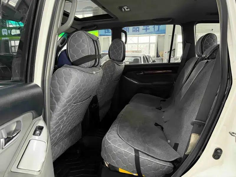2005 Prado 4.0L Automatic GX Luxury Edition — миниатюра 13