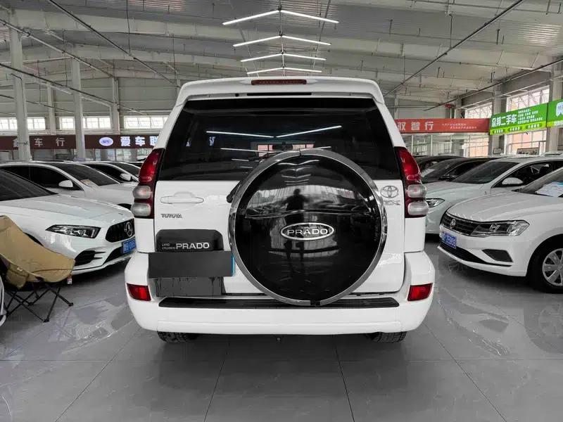 2005 Prado 4.0L Automatic GX Luxury Edition — миниатюра 5