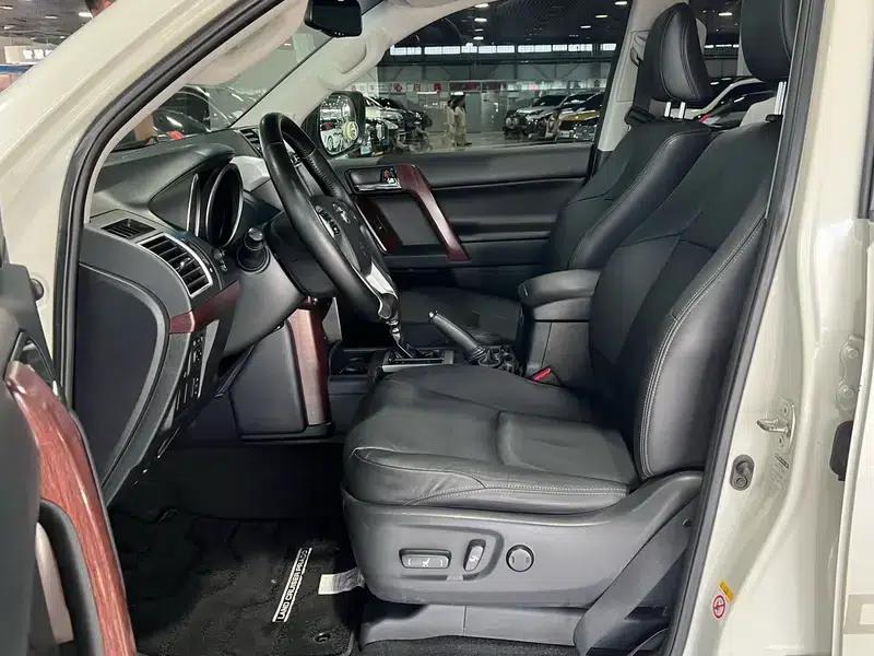 2016 Prado 3.5L Automatic TX-L — миниатюра 21