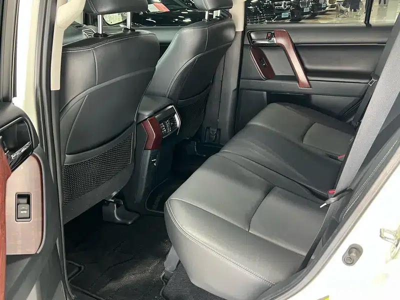 2016 Prado 3.5L Automatic TX-L — миниатюра 26