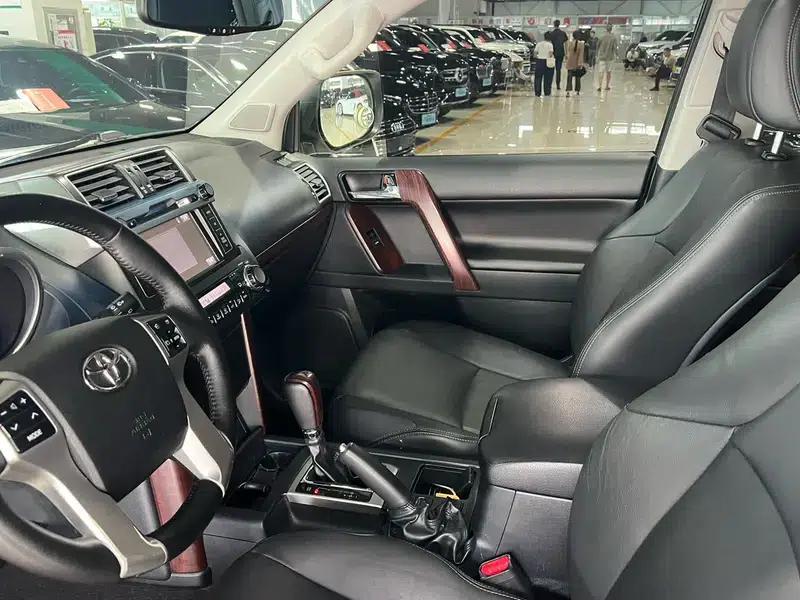 2016 Prado 3.5L Automatic TX-L — миниатюра 28