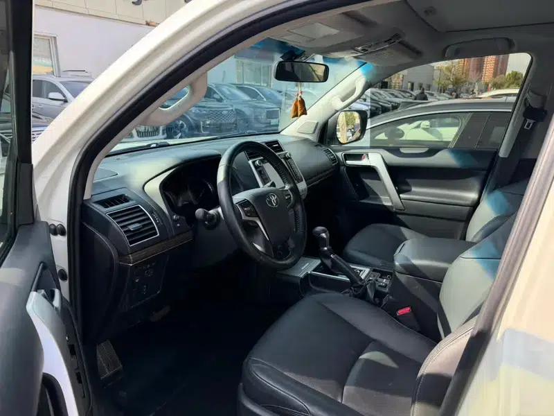 2019 Prado 3.5L Automatic TX-L Premium Edition — миниатюра 10