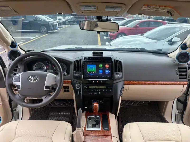 TGS Land Cruiser 2016 4.0T Automatic 4WD 5-seater Parallel Import — миниатюра 13