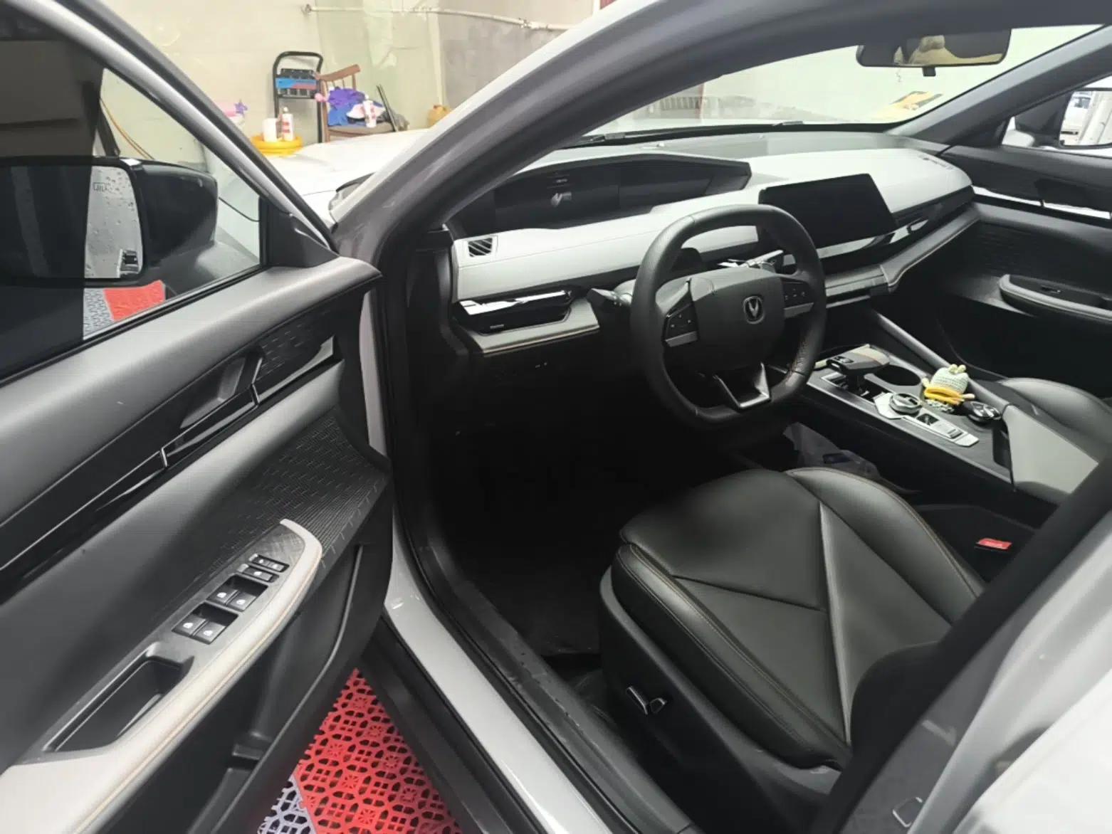 CHANGAN UNI-V 2022 1.5T Prestige Version — миниатюра 18